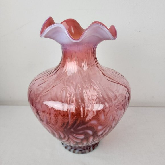 VTG Fenton Vase 11.5" Daisy & Fern Cranberry Opalescent Glass Ruffled White Pink - Picture 10 of 10